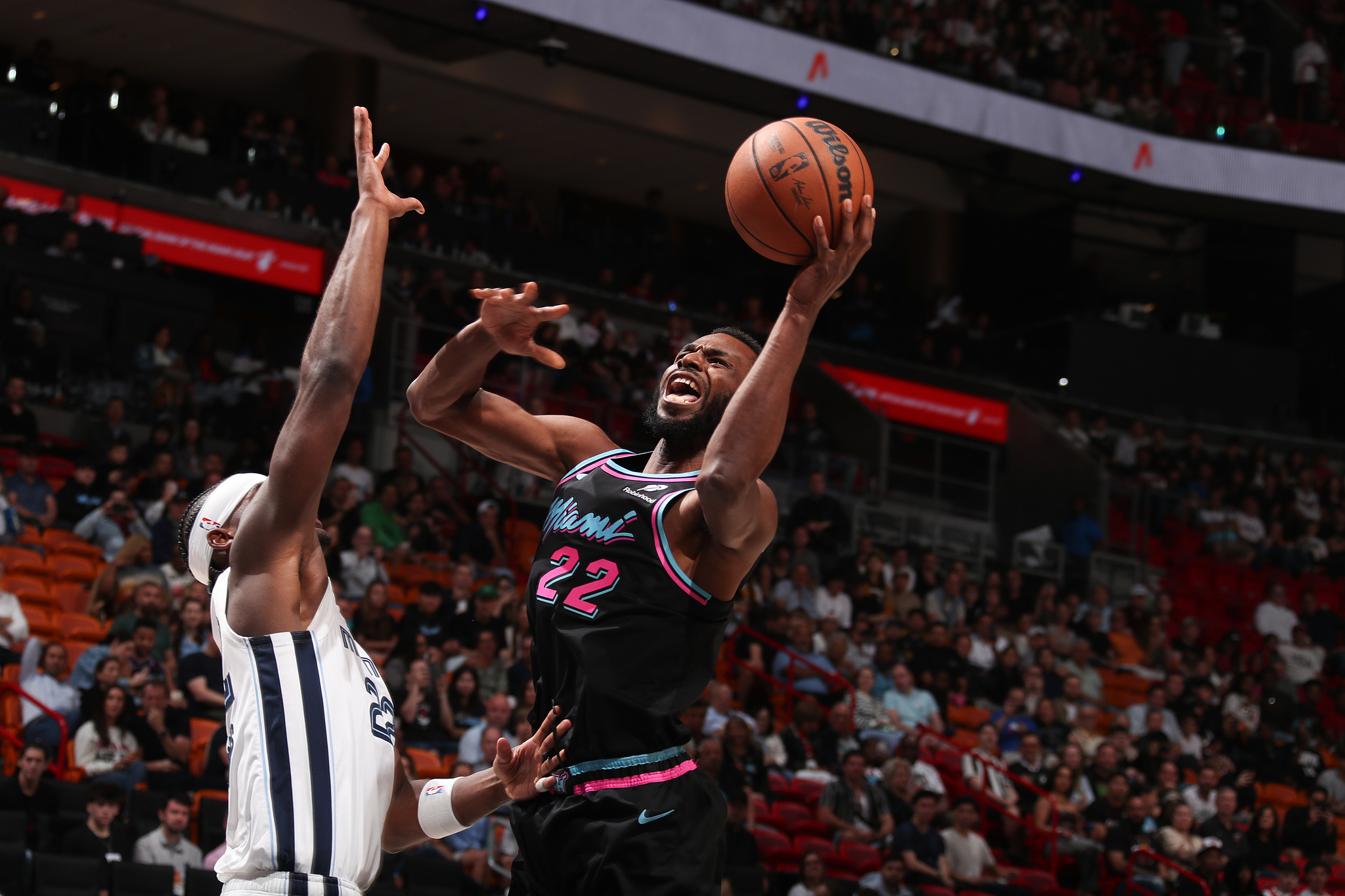 星空体育中国官网-维金斯28+7生涯里程碑 热火主场轻取灰熊取得三连胜