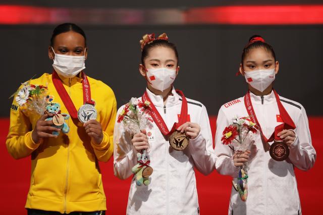 星空体育app-韦筱圆高低杠折桂女队重拾强项 新秀成长前路漫漫