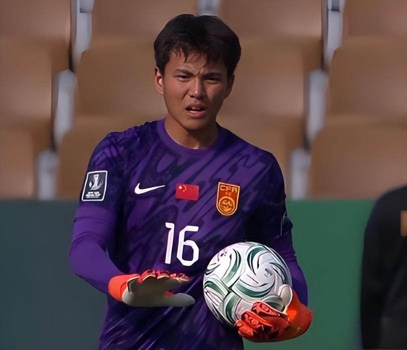 星空体育app-他是跟李昊齐名的中国门将，刚出道就加盟拜仁，如今却销声匿迹